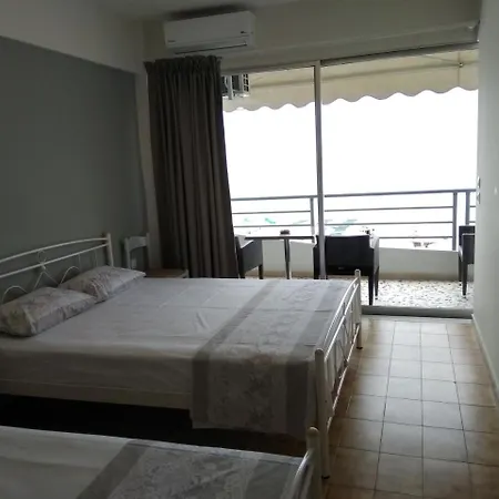 Guest house Azzuro Mare 2*